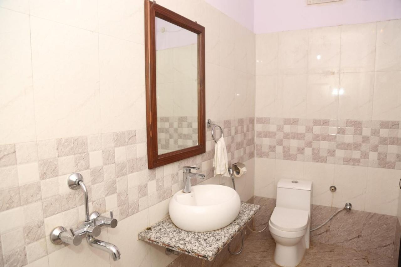 Hotel Rang Sagar Haveli Udaipur Exteriör bild