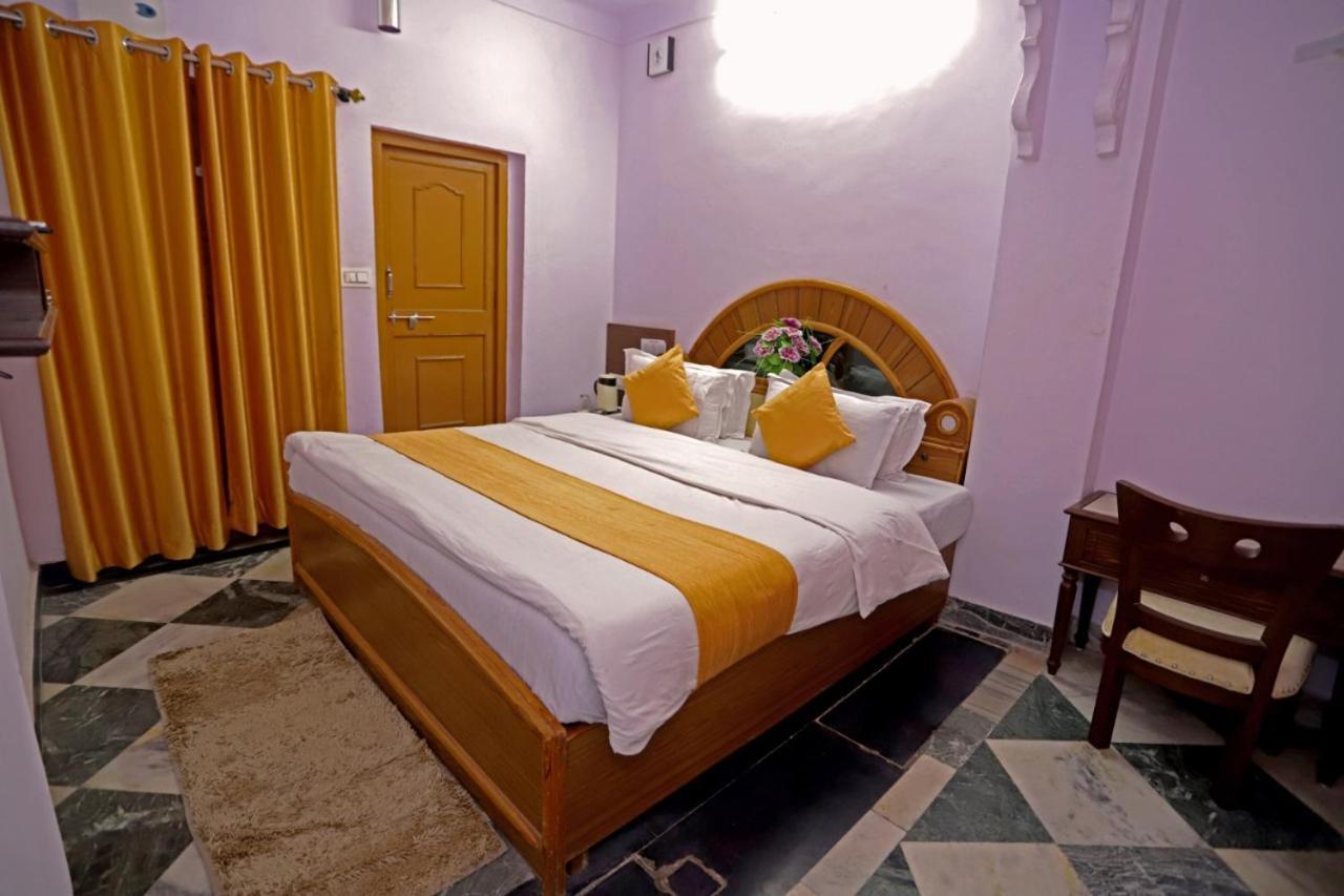 Hotel Rang Sagar Haveli Udaipur Exteriör bild
