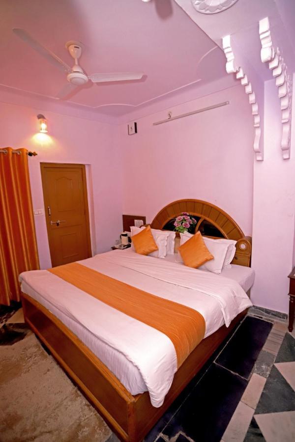 Hotel Rang Sagar Haveli Udaipur Exteriör bild