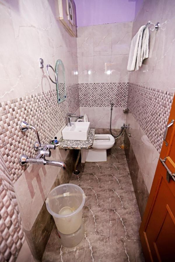 Hotel Rang Sagar Haveli Udaipur Exteriör bild