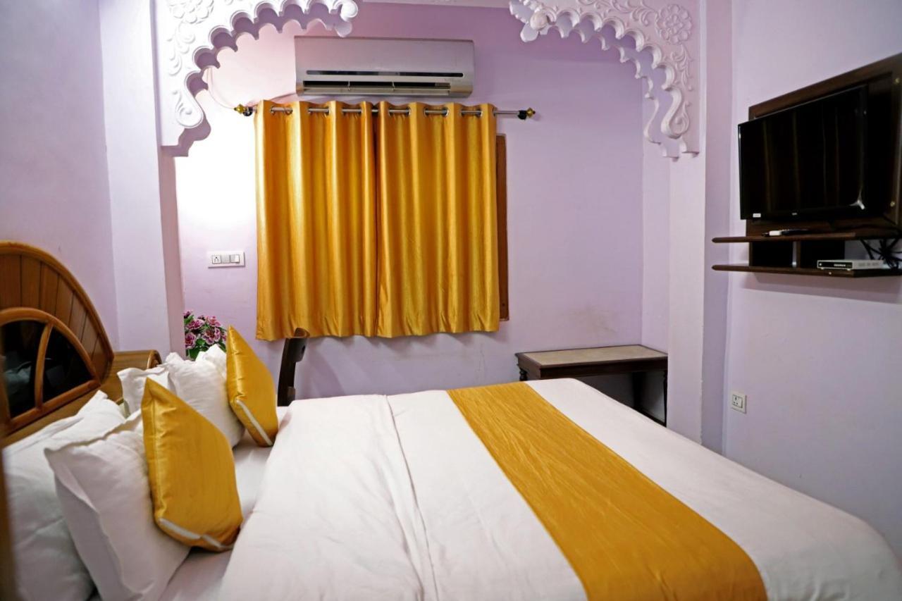 Hotel Rang Sagar Haveli Udaipur Exteriör bild